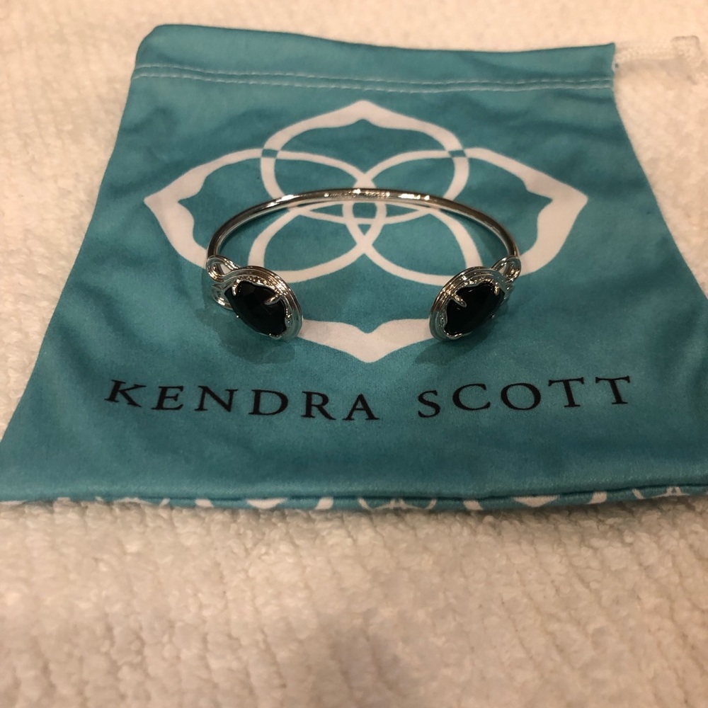 Kendra Scott bracelet
